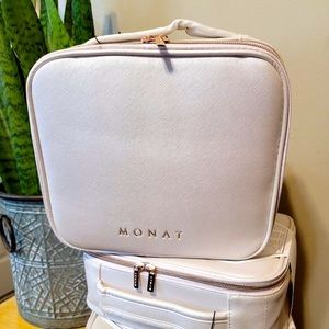 🔥 Glow on the Go Travel Bag🔥